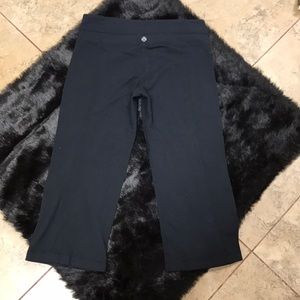 Women's Lululemon Reversible Wide Leg Pants Size 6